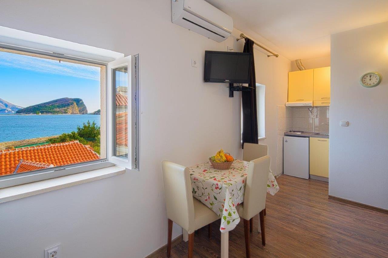 Royal Garden & Gastronomy Appartement Budva