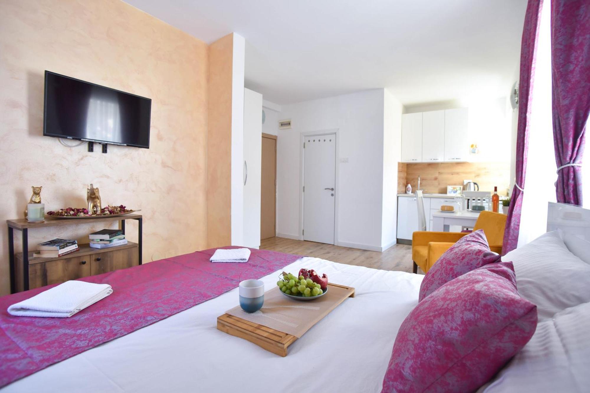 Royal Garden & Gastronomy Appartement Budva
